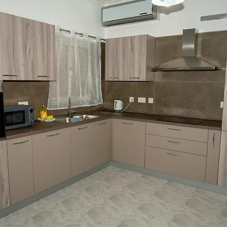Sea-view - Sleeps 2 Lägenhet Marsaskala