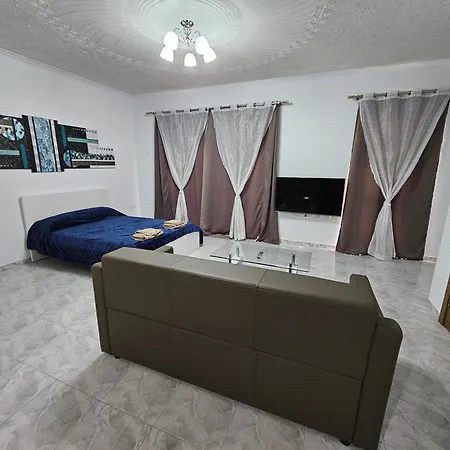 Lägenhet Sea-view - Sleeps 2 *