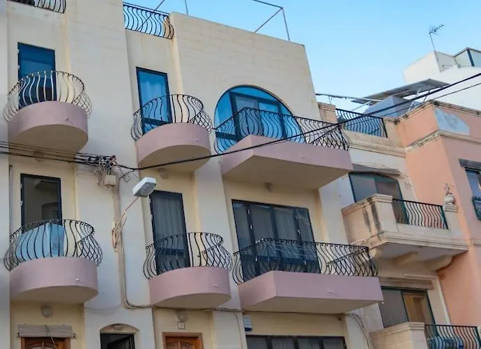 Sea-view - Sleeps 2 Apartment