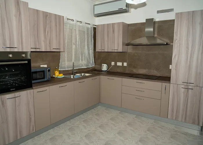 Sea-view - Sleeps 2 Appartement Marsaskala