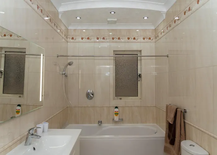 Sea-view - Sleeps 2 * Marsaskala